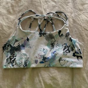 Athleta Hyper Focused Sports Bra